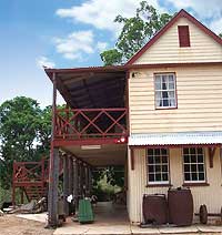Loudoun House Museum, Irvinebank